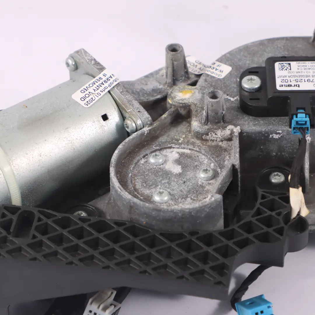 Mercedes S204 Rear Tailgate Hydraulic Pump Trunk Boot Lid Motor Unit - SKU A2048202242 - Part number A2048202242