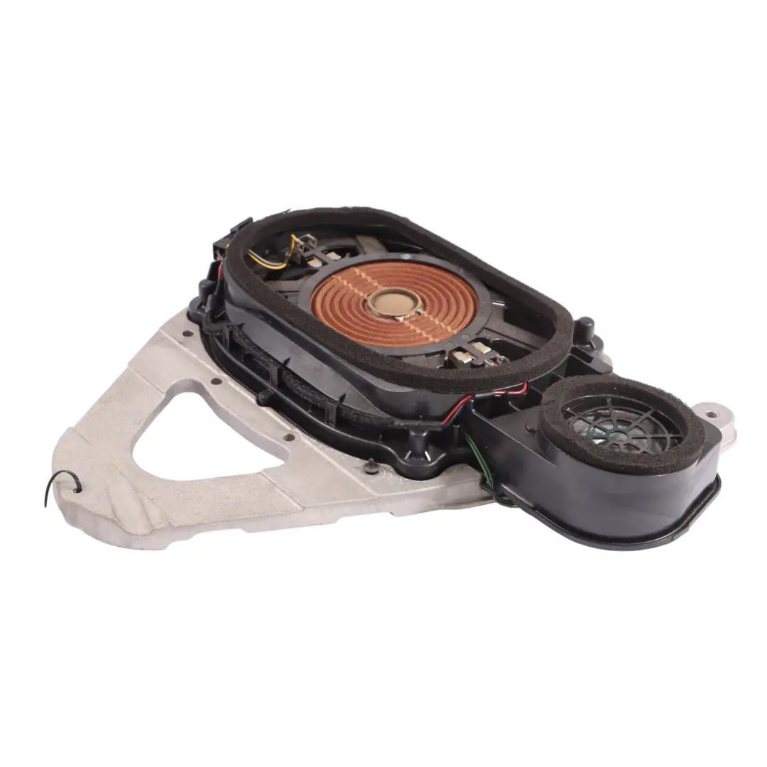 Altoparlante Mercedes W204 C207 Posteriore Subwoofer per con numero di parte A2048205002 Altoparlante Mercedes W204 C207 Posteriore Subwoofer - SKU A2048205002 - Numero di parte A2048205002