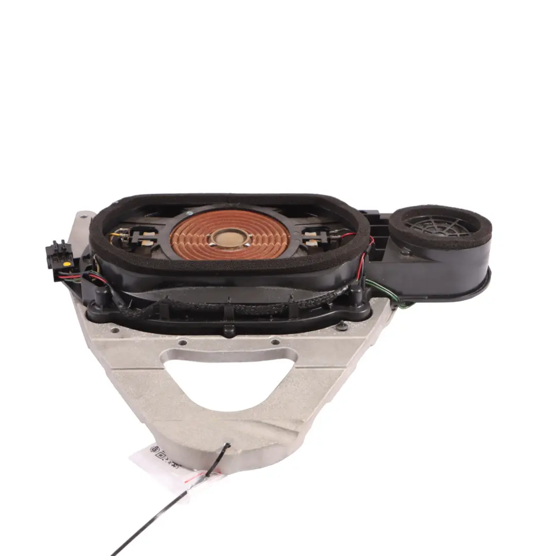 Haut Parleur Mercedes W204 C207 Plage Arrière Subwoofer pour à propos du numéro de pièce A2048205002 Haut Parleur Mercedes W204 C207 Plage Arrière Subwoofer - SKU A2048205002 - Numéro de pièce A2048205002