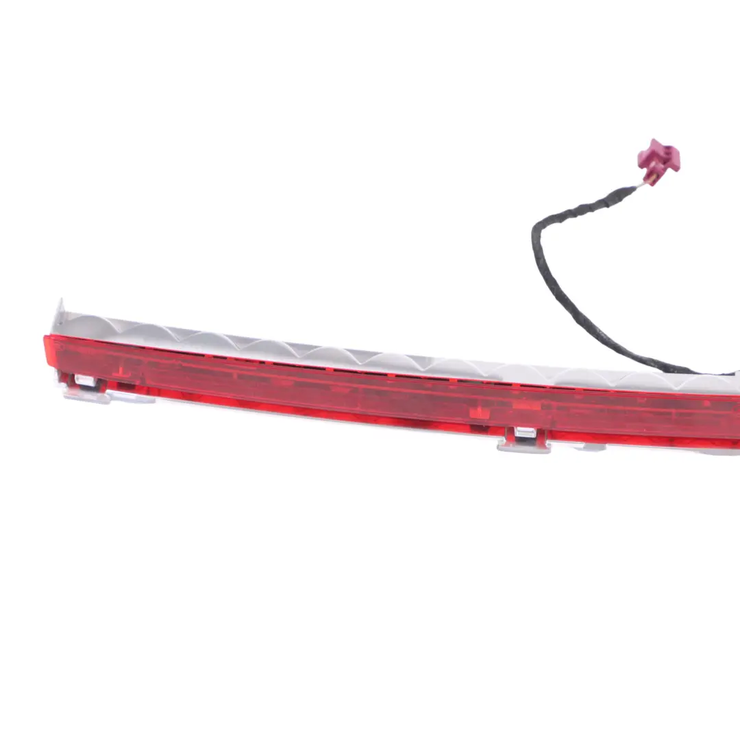 Mercedes W204 Feu de freinage Feu de freinage additionnel arrière A2048200056 - SKU A2049066002-1 - Numéro de pièce A2049066002