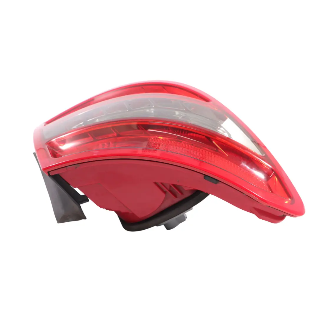 Mercedes W204 Luz Trasera Izquierda Panel Lateral - SKU A2049069302 - Número de pieza A2049069302