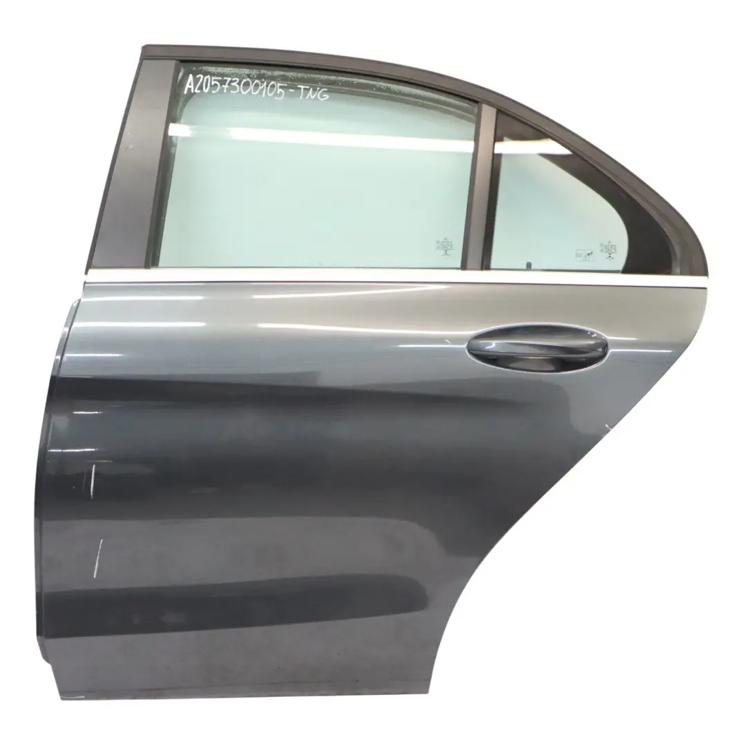 Puerta Trasera Izquierda Tenorite Grey Metallic - 755 para Mercedes W205 con número de pieza A2057300105 Mercedes W205 Puerta Trasera Izquierda Tenorite Grey Metallic - 755 - SKU A2057300105-TNG - Número de pieza A2057300105