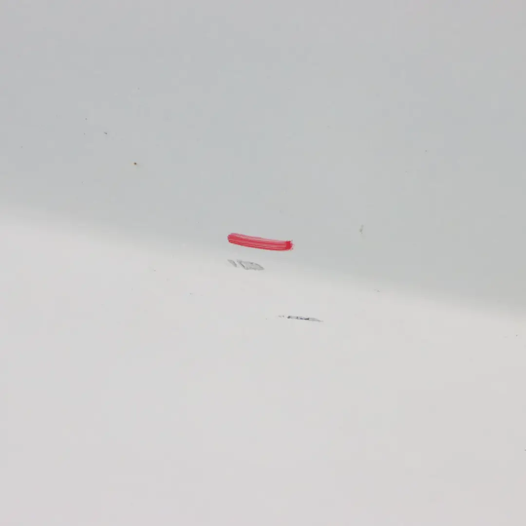 Porta Posteriore Destra Iridium Silver Metallic - 775 per Mercedes W205 con numero di parte A2057300205 Mercedes W205 Porta Posteriore Destra Iridium Silver Metallic - 775 - SKU A2057300205-IRS4 - Numero di parte A2057300205