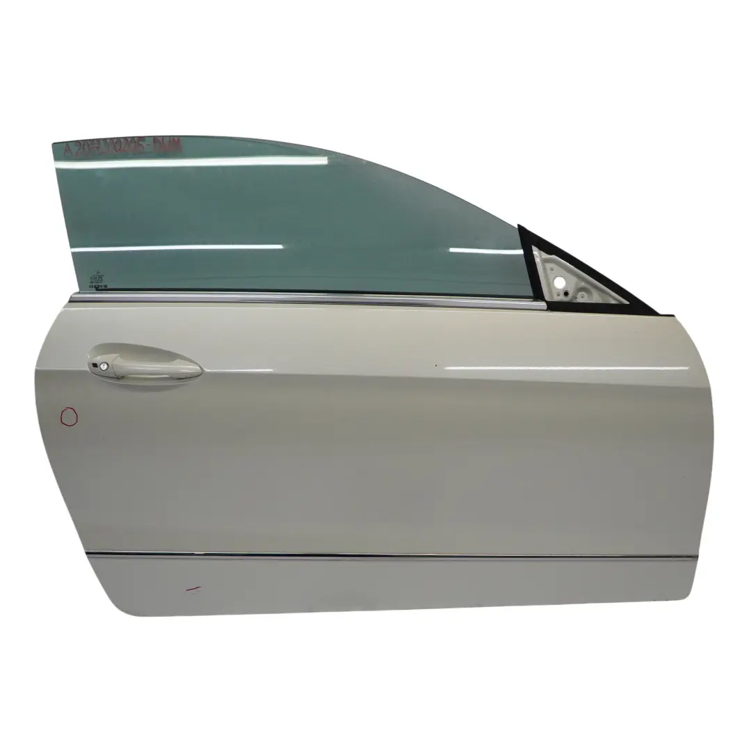 W207 Puerta Delantera Derecha A207 C207 Diamond White Metalic - 799 para Mercedes con número de pieza A2077200205 Mercedes W207 Puerta Delantera Derecha A207 C207 Diamond White Metalic - 799 - SKU A2077200205-DWM - Número de pieza A2077200205