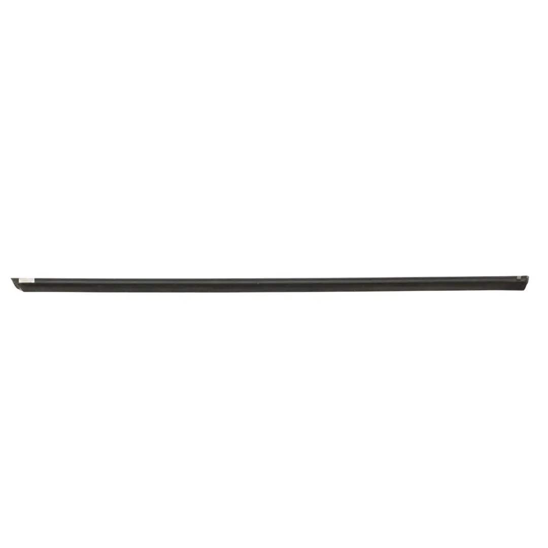 Mercedes C207 Bande De Vitre Extérieure De Porte Avant Gauche - SKU A2077250182 - Numéro de pièce A2077250182
