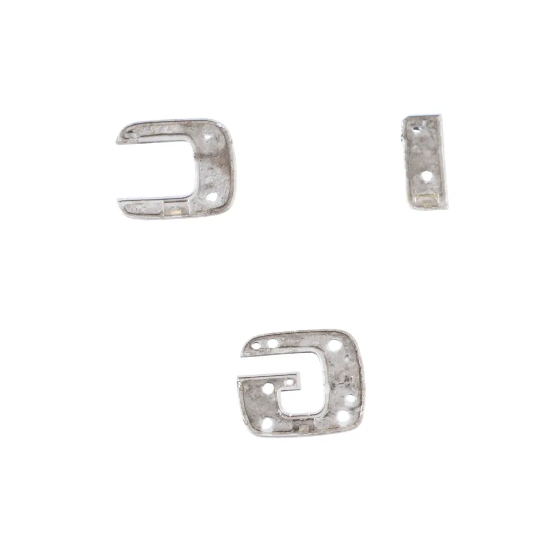 Mercedes W204 Tapa Trasera Maletero Adherido Emblema Lettering CGI - SKU A2098170515 - Número de pieza A2098170515