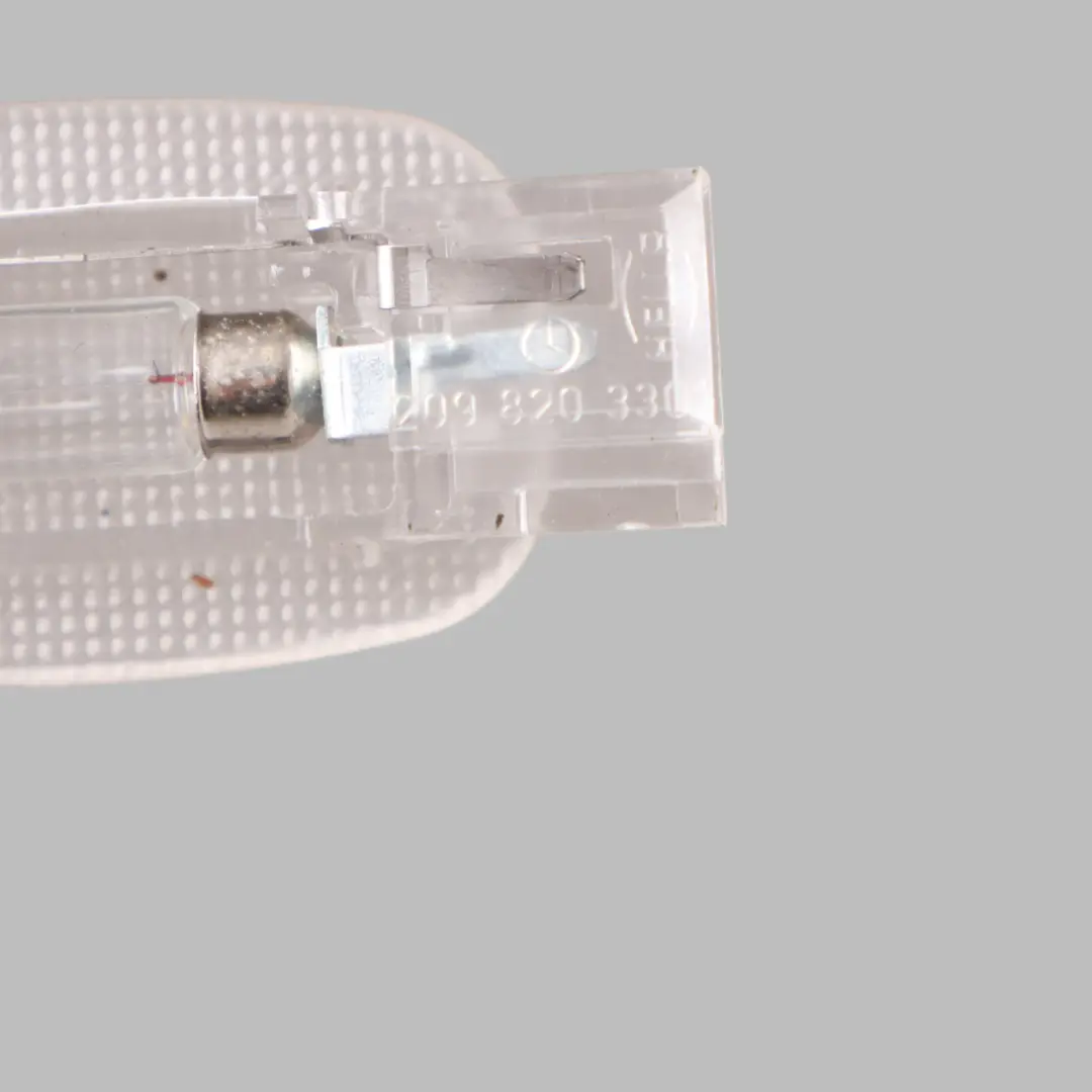 Lampe De Lecture Pour Toit Intérieur Mercedes A209 pour à propos du numéro de pièce A2098203301 Lampe De Lecture Pour Toit Intérieur Mercedes A209 - SKU A2098203301 - Numéro de pièce A2098203301