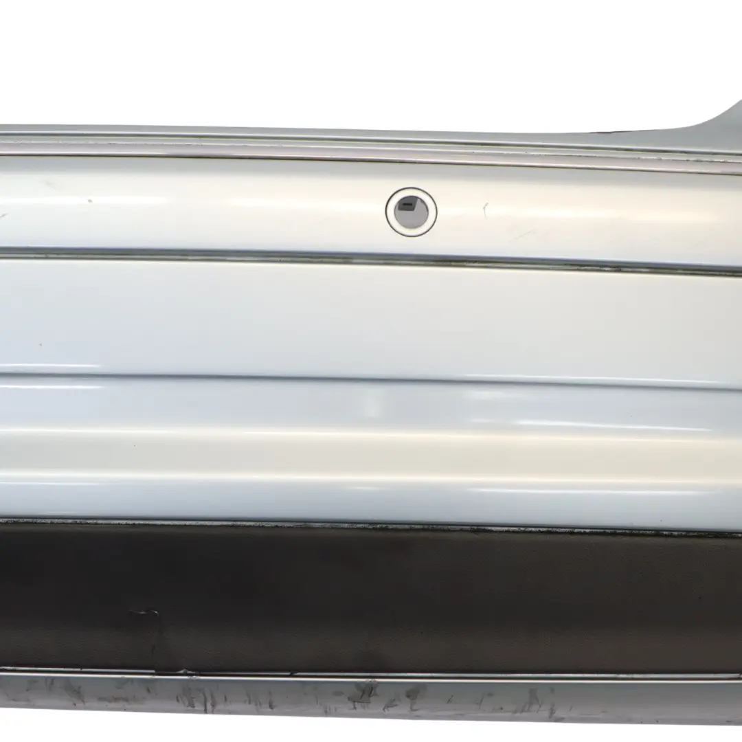 Zderzak Tylny AMG Tellurium Silver Srebrny Metalik - 762 do Mercedes W209 o numerze A2098851725 Mercedes W209 Zderzak Tylny AMG Tellurium Silver Srebrny Metalik - 762 - SKU A2098851725-TES - Numer Części A2098851725