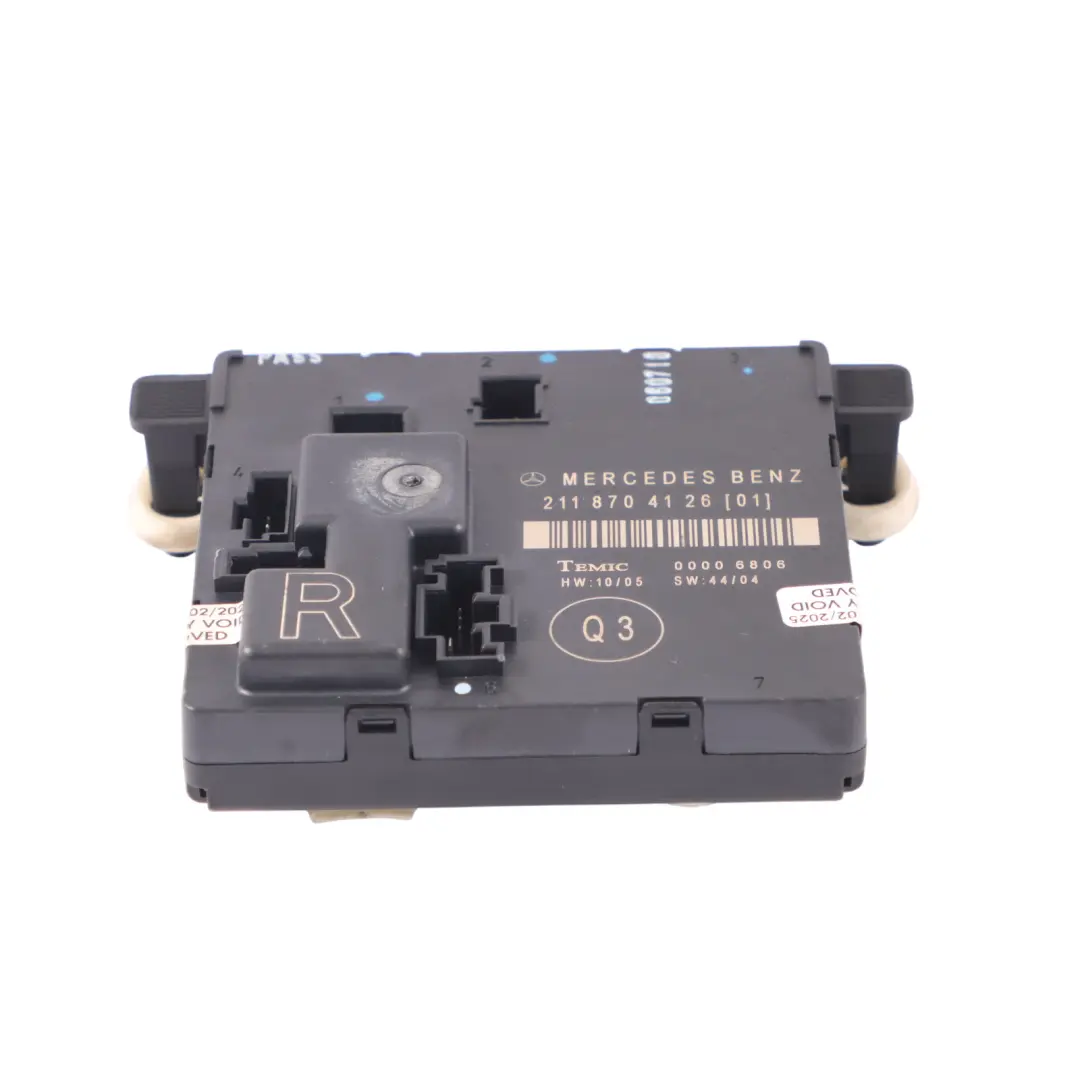 Module commande porte arrière droit pour Mercedes W221 à propos du numéro de pièce A2118704126 Mercedes W221 Module commande porte arrière droit - SKU A2118704126 - Numéro de pièce A2118704126