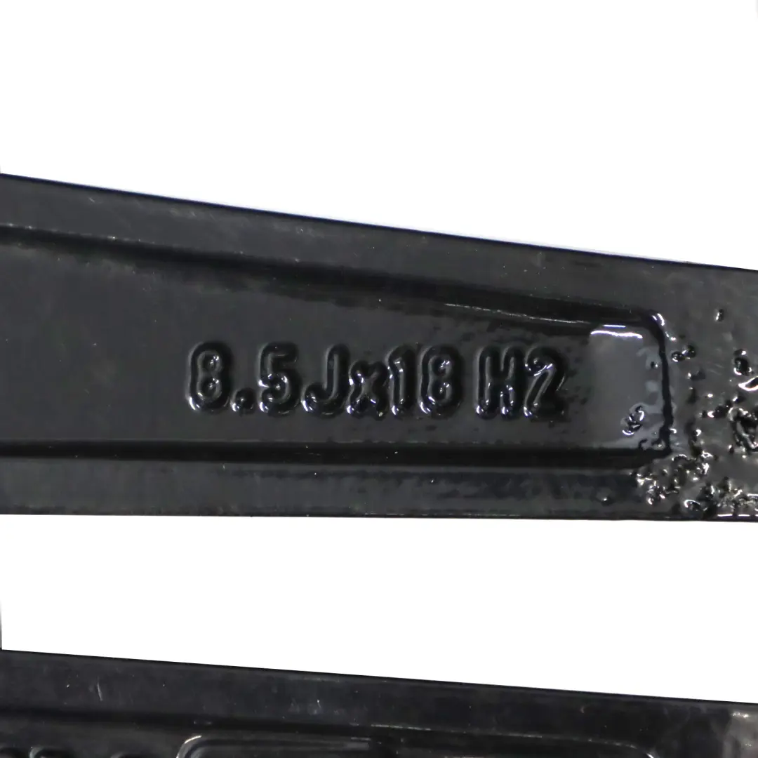 Essieu Arrière Jante Alliage Argent 18" ET:48 8,5J pour Mercedes W212 à propos du numéro de pièce A2124012302 Mercedes W212 Essieu Arrière Jante Alliage Argent 18" ET:48 8,5J - SKU A2124012302-2 - Numéro de pièce A2124012302