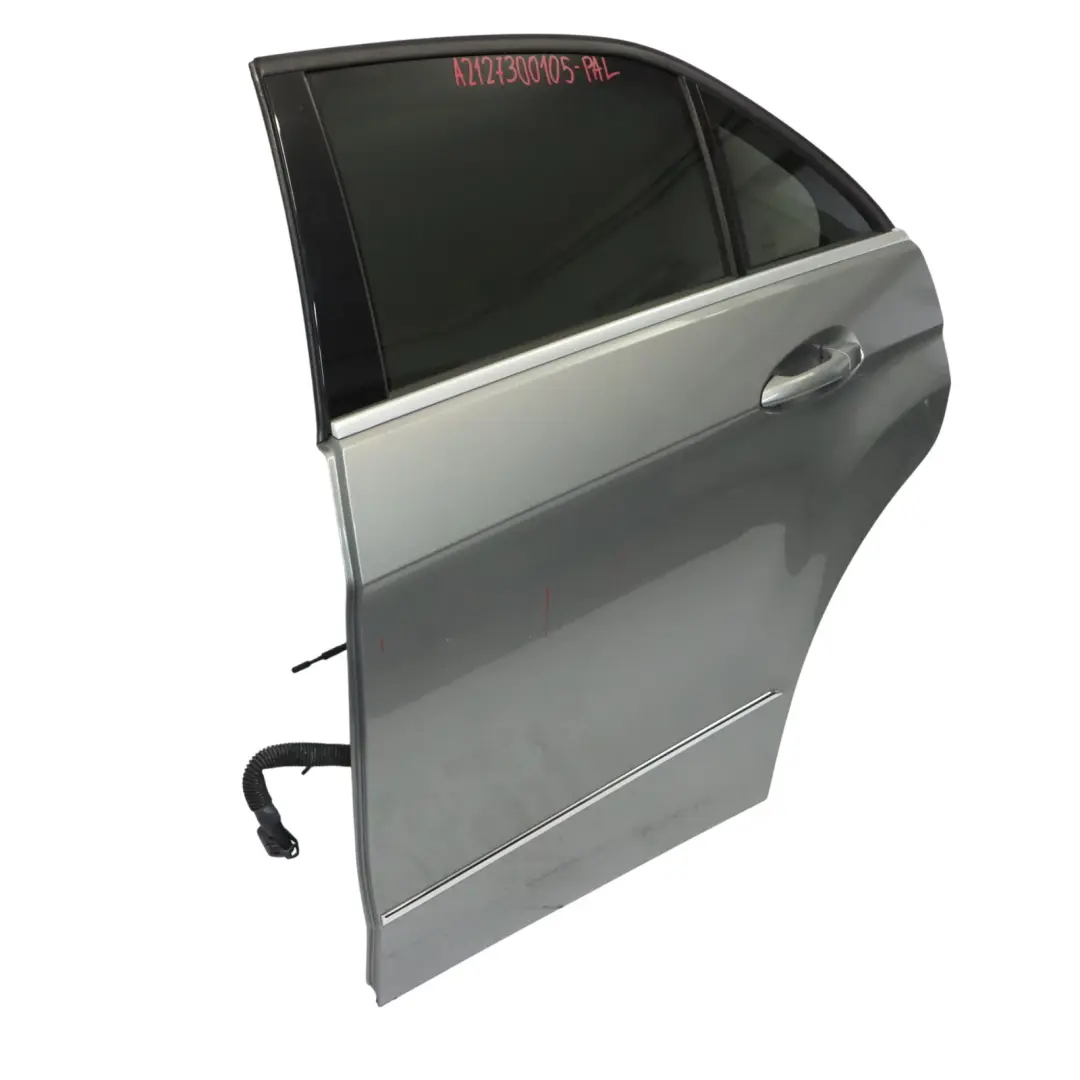 Puerta Trasera Izquierda Tapa Panel Palladium Silver - 792 para Mercedes W212 con número de pieza A2127300105 Mercedes W212 Puerta Trasera Izquierda Tapa Panel Palladium Silver - 792 - SKU A2127300105-PAL - Número de pieza A2127300105
