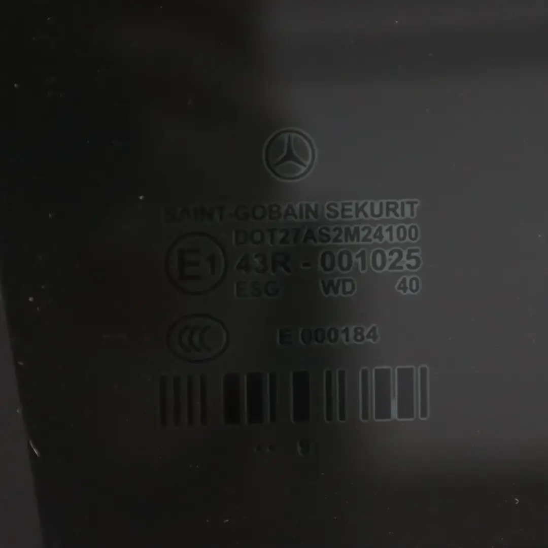 Drzwi Prawy Tył Palladium Silver do Mercedes W212 o numerze A2127300205 Mercedes W212 Drzwi Prawy Tył Palladium Silver - SKU A2127300205-PAL1 - Numer Części A2127300205