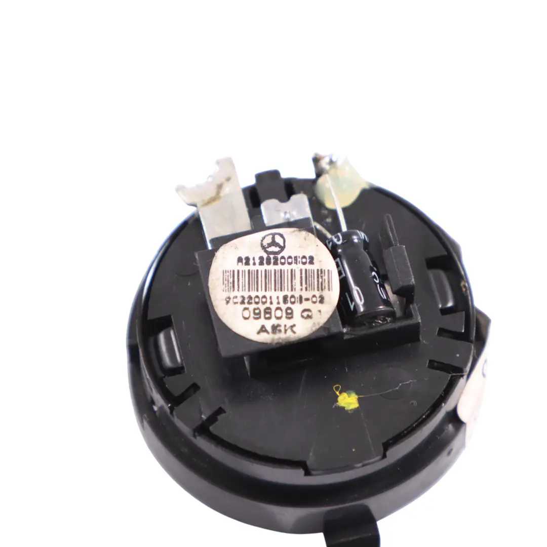 Puerta Trasera Tweeter Altavoz Fuert Izquierda Derecha para Mercedes W212 con número de pieza A2128200502 Mercedes W212 Puerta Trasera Tweeter Altavoz Fuert Izquierda Derecha - SKU A2128200502 - Número de pieza A2128200502