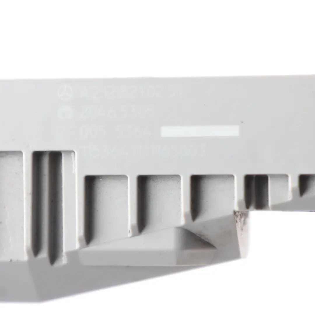 Mercedes SLK R172 C204 W207 Interrupteur Déverrouillage Capot - SKU A2128210251 - Numéro de pièce A2128210251
