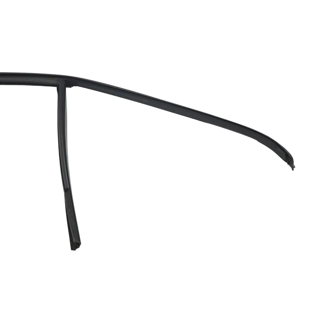 Junta de puerta de ventana trasera derecha marco guía para Mercedes W213 con número de pieza A2137357400 Mercedes W213 Junta de puerta de ventana trasera derecha marco guía - SKU A2137357400-1 - Número de pieza A2137357400