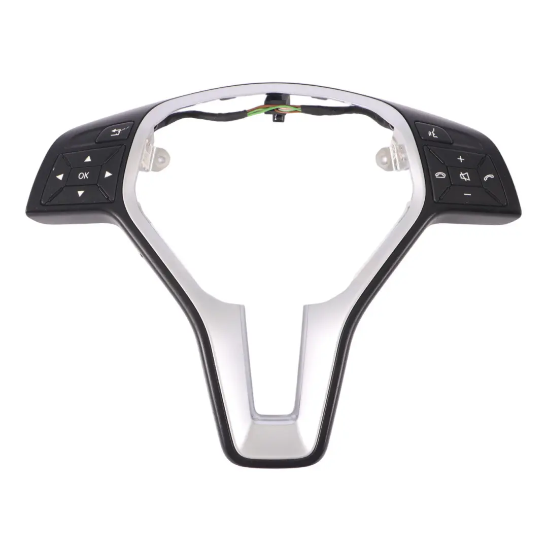 Mercedes W176 Panneau recouvrement garniture volant multifonction - SKU A2184602018 - Numéro de pièce A2184602018