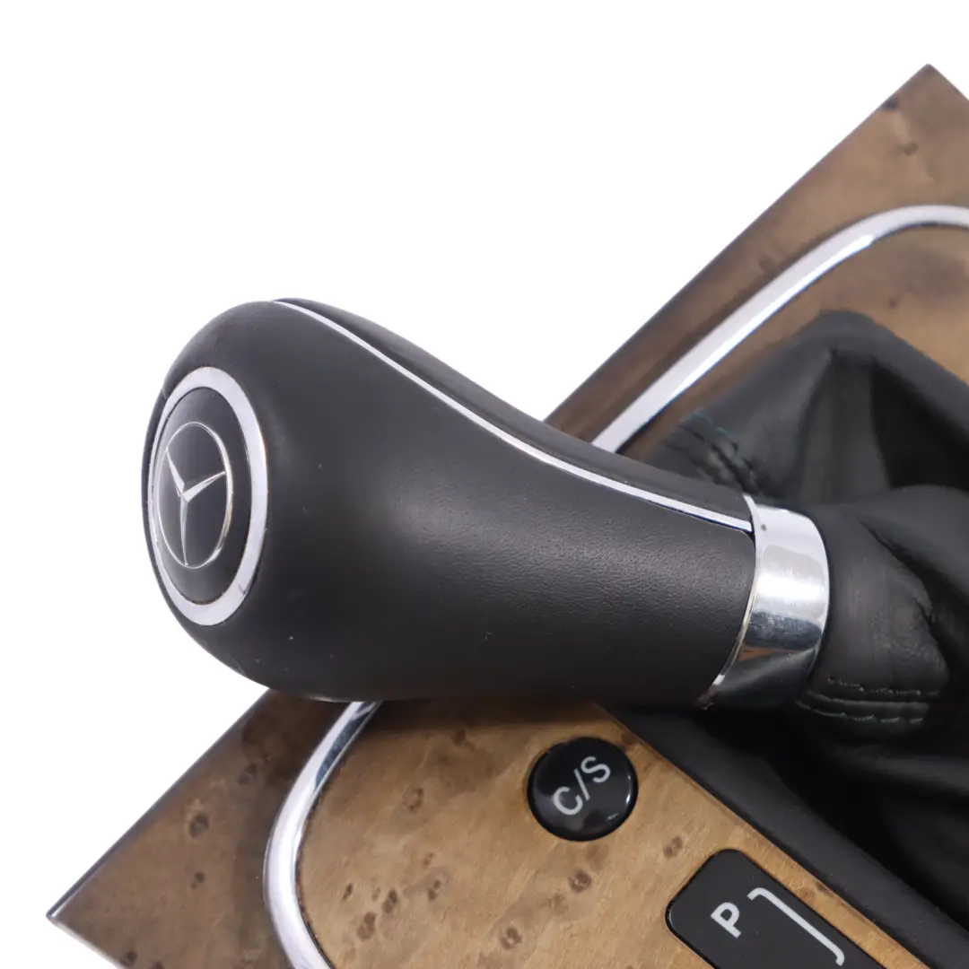 W219 Schaltknauf Abdeckung Leder Automatik für Mercedes CLS mit Teilenummer A2192670110 Mercedes CLS W219 Schaltknauf Abdeckung Leder Automatik - SKU A2192670110-2 - Teilenummer A2192670110