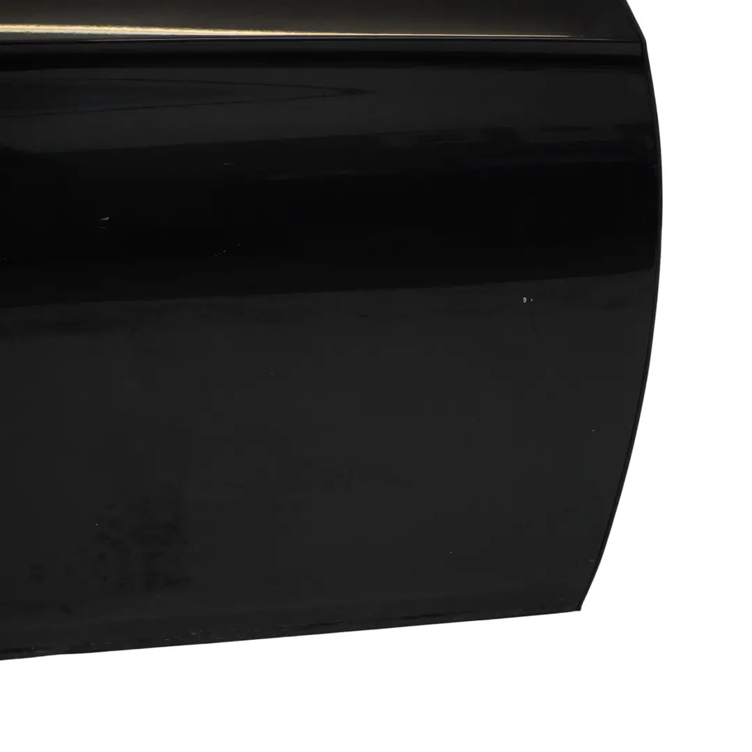 W219 CLS Porta anteriore destra Obsidian Black Metallic - 197 per Mercedes con numero di parte A2197200205 Mercedes W219 CLS Porta anteriore destra Obsidian Black Metallic - 197 - SKU A2197200205-OB - Numero di parte A2197200205