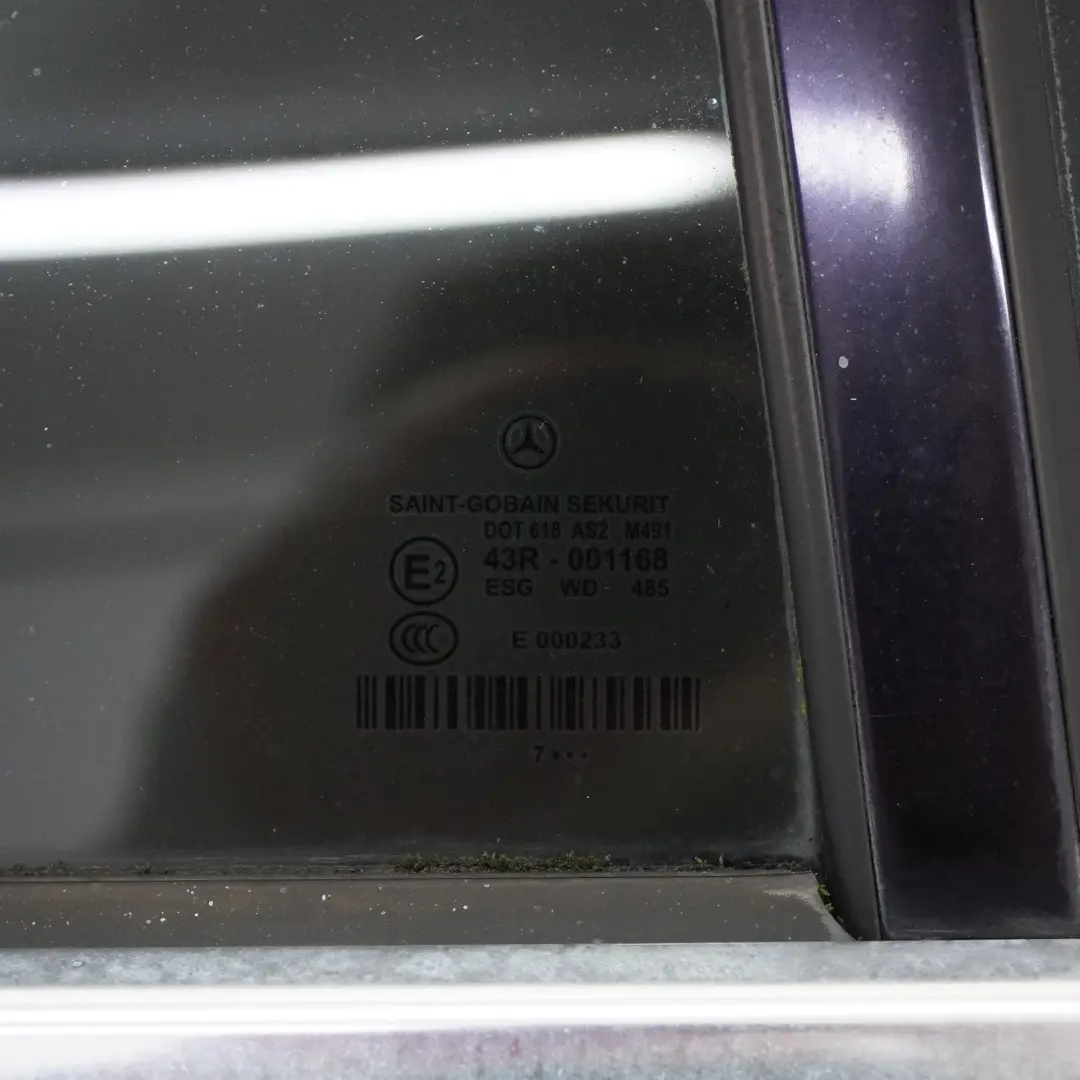 W219 CLS Porta Posteriore Destra Obsidian Nero Metallic - 197 per Mercedes con numero di parte A2197300205 Mercedes W219 CLS Porta Posteriore Destra Obsidian Nero Metallic - 197 - SKU A2197300205-OB2 - Numero di parte A2197300205