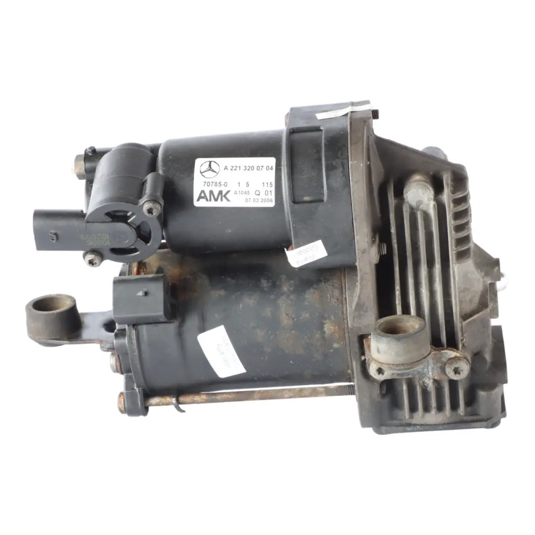 Pneumatic Compressor Mercedes C216 W221 Petrol Air Suspension Pump to with Part number A2213200704 Pneumatic Compressor Mercedes C216 W221 Petrol Air Suspension Pump - SKU A2213200704 - Part number A2213200704