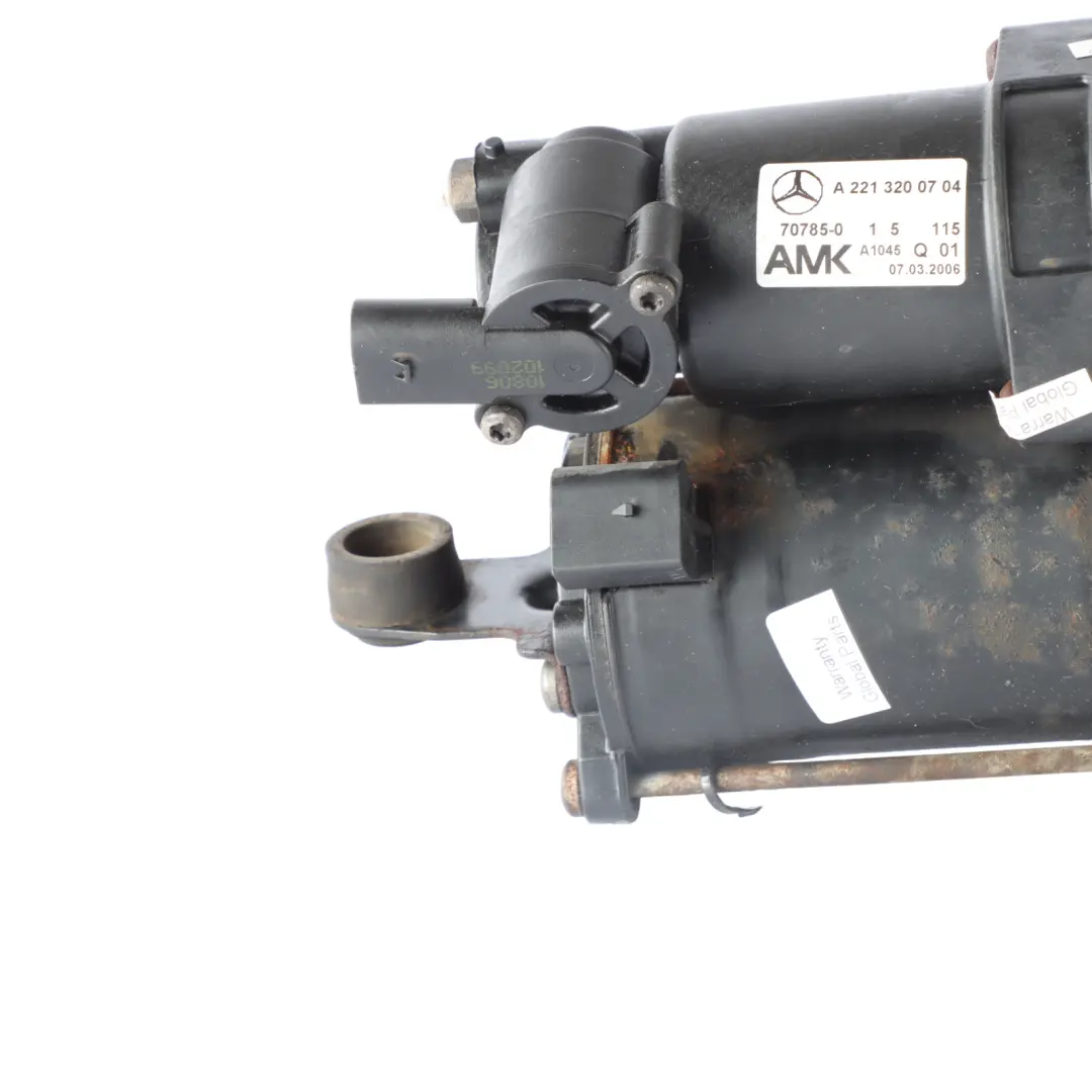 Pneumatic Compressor Mercedes C216 W221 Petrol Air Suspension Pump to with Part number A2213200704 Pneumatic Compressor Mercedes C216 W221 Petrol Air Suspension Pump - SKU A2213200704 - Part number A2213200704