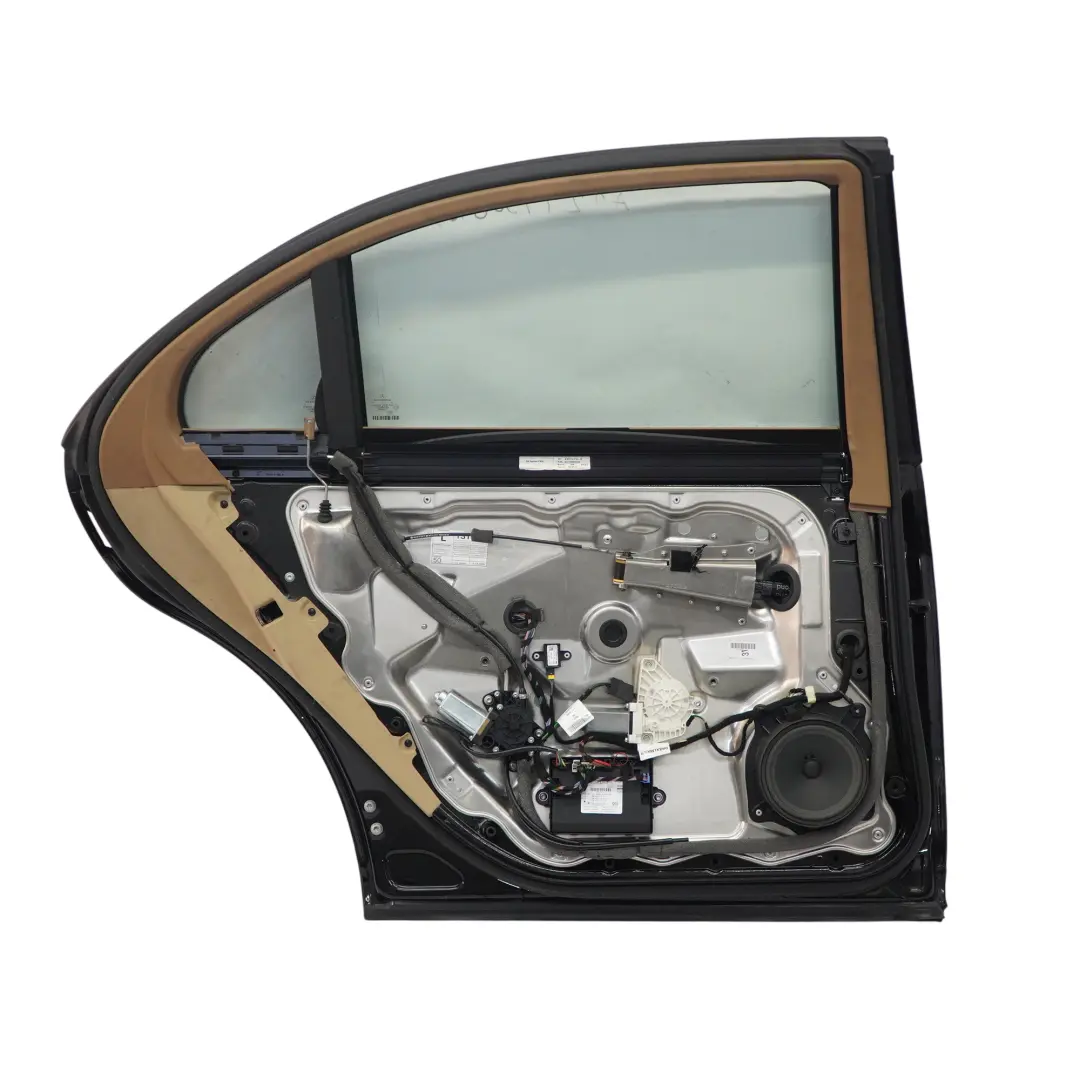 Rivestimento porta posteriore sinistra lunga Schwarz Black - 040 per Mercedes W221 con numero di parte A2217300505 Mercedes W221 Rivestimento porta posteriore sinistra lunga Schwarz Black - 040 - SKU A2217300505-BLA - Numero di parte A2217300505