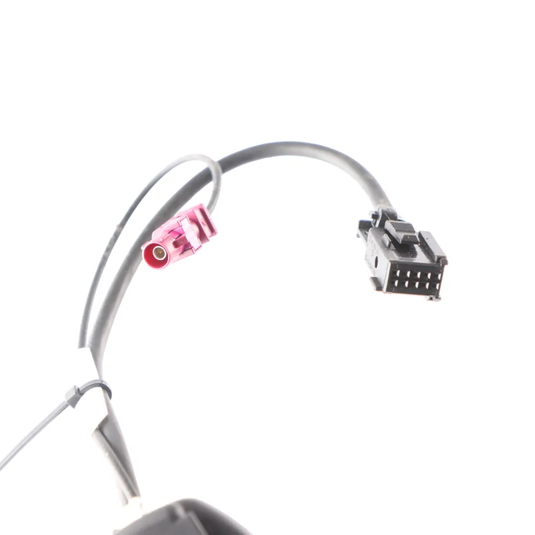 Connettore Adattatore Bluetooth Telefono Cellulare per Mercedes W221 con numero di parte A2218201811 Mercedes W221 Connettore Adattatore Bluetooth Telefono Cellulare - SKU A2218201811-2 - Numero di parte A2218201811