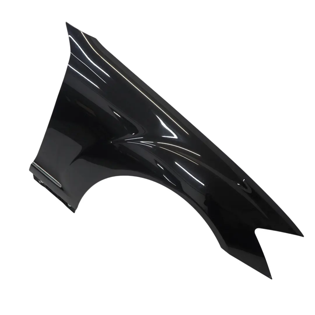 Guardabarros Panel lateral delantero derecho negro - 040 para Mercedes W221 con número de pieza A2218800218 Mercedes W221 Guardabarros Panel lateral delantero derecho negro - 040 - SKU A2218800218-BLK - Número de pieza A2218800218