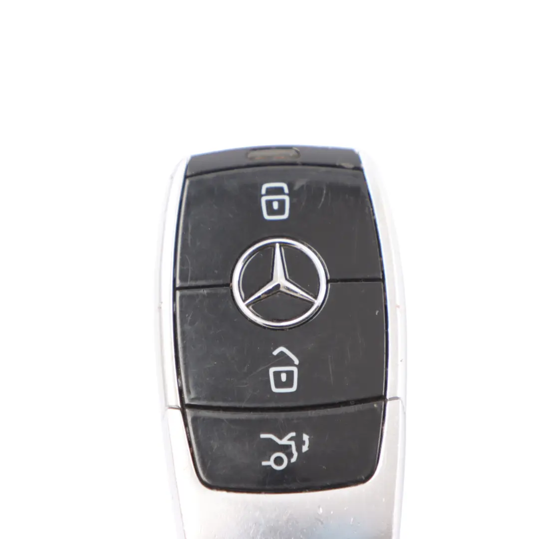 Funkschlüssel Radio Alarm Fob Taste für Mercedes W213 C217 W222 W238 mit Teilenummer A2229056109 Mercedes W213 C217 W222 W238 Funkschlüssel Radio Alarm Fob Taste - SKU A2229056109 - Teilenummer A2229056109