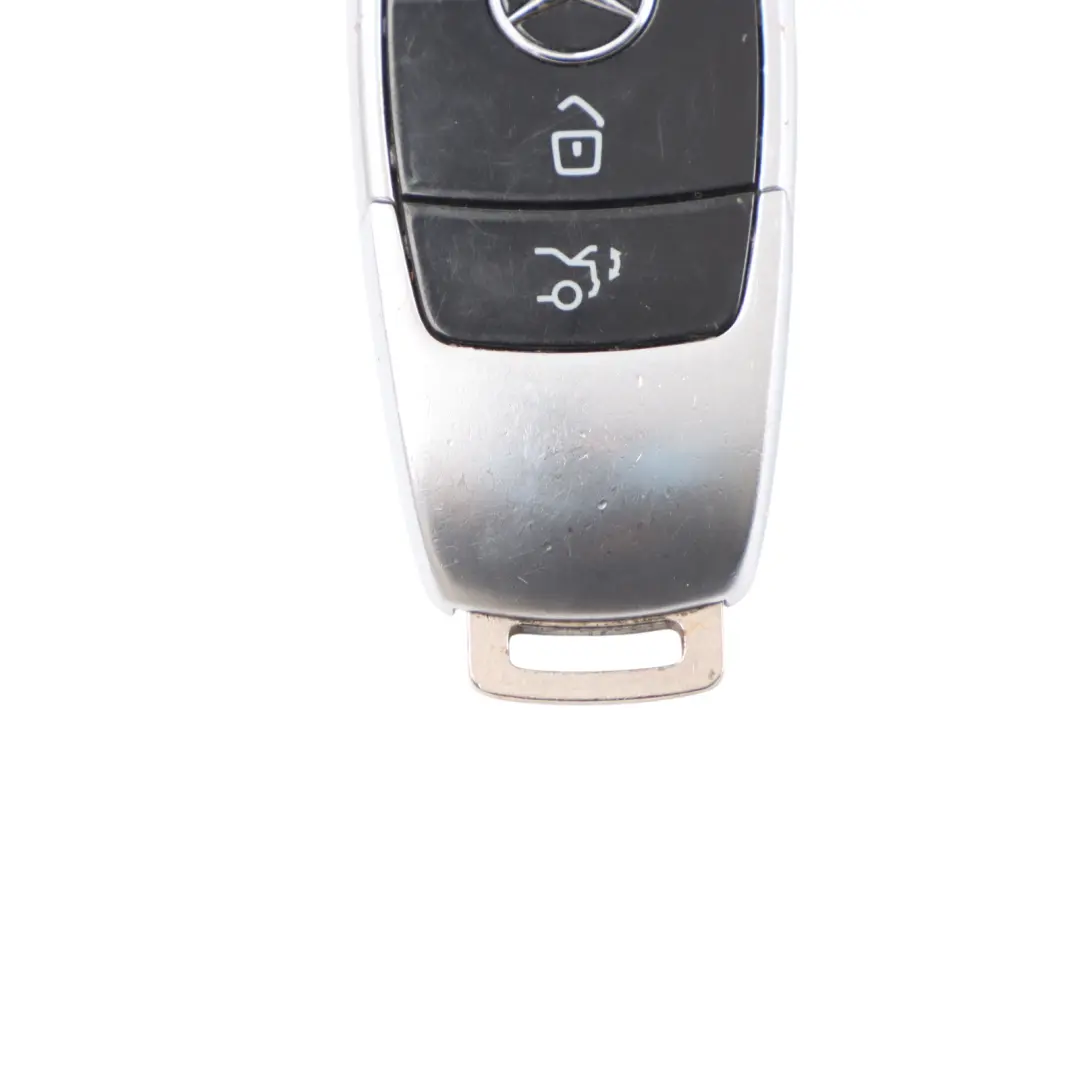 Funkschlüssel Radio Alarm Fob Taste für Mercedes W213 C217 W222 W238 mit Teilenummer A2229056109 Mercedes W213 C217 W222 W238 Funkschlüssel Radio Alarm Fob Taste - SKU A2229056109 - Teilenummer A2229056109