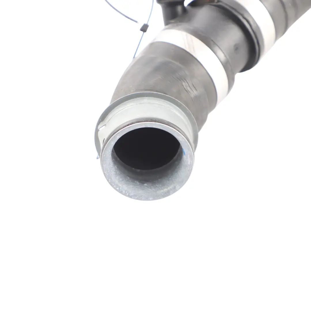 Durite Liquide Radiateur Refroidissement Moteur pour Mercedes R231 à propos du numéro de pièce A2315015182 Mercedes R231 Durite Liquide Radiateur Refroidissement Moteur - SKU A2315015182 - Numéro de pièce A2315015182