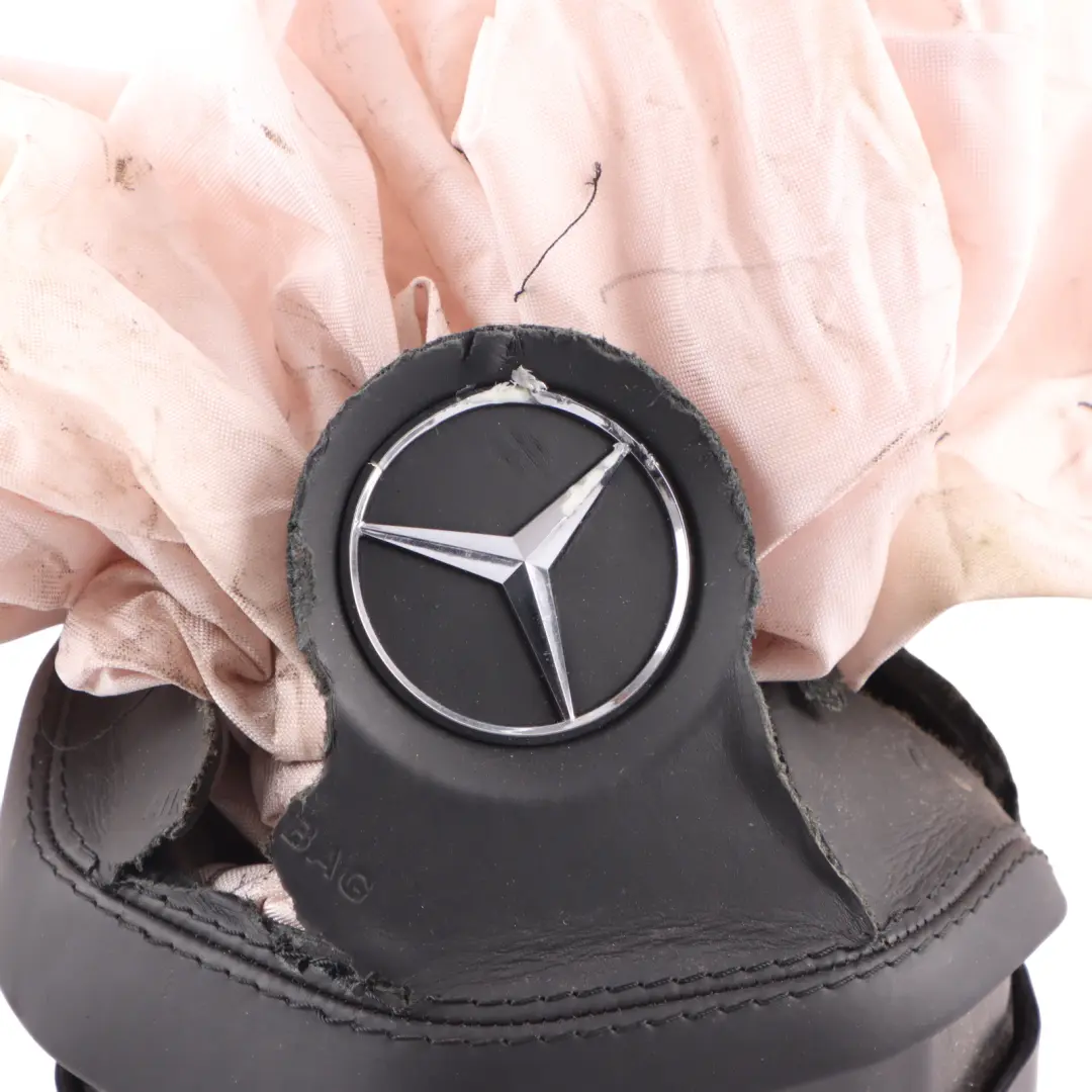 Module Steering Wheel Unit DAMAGED to Mercedes R231 Air with Part number A2318601902 Mercedes R231 Air Module Steering Wheel Unit DAMAGED - SKU A2318601902-2 - Part number A2318601902