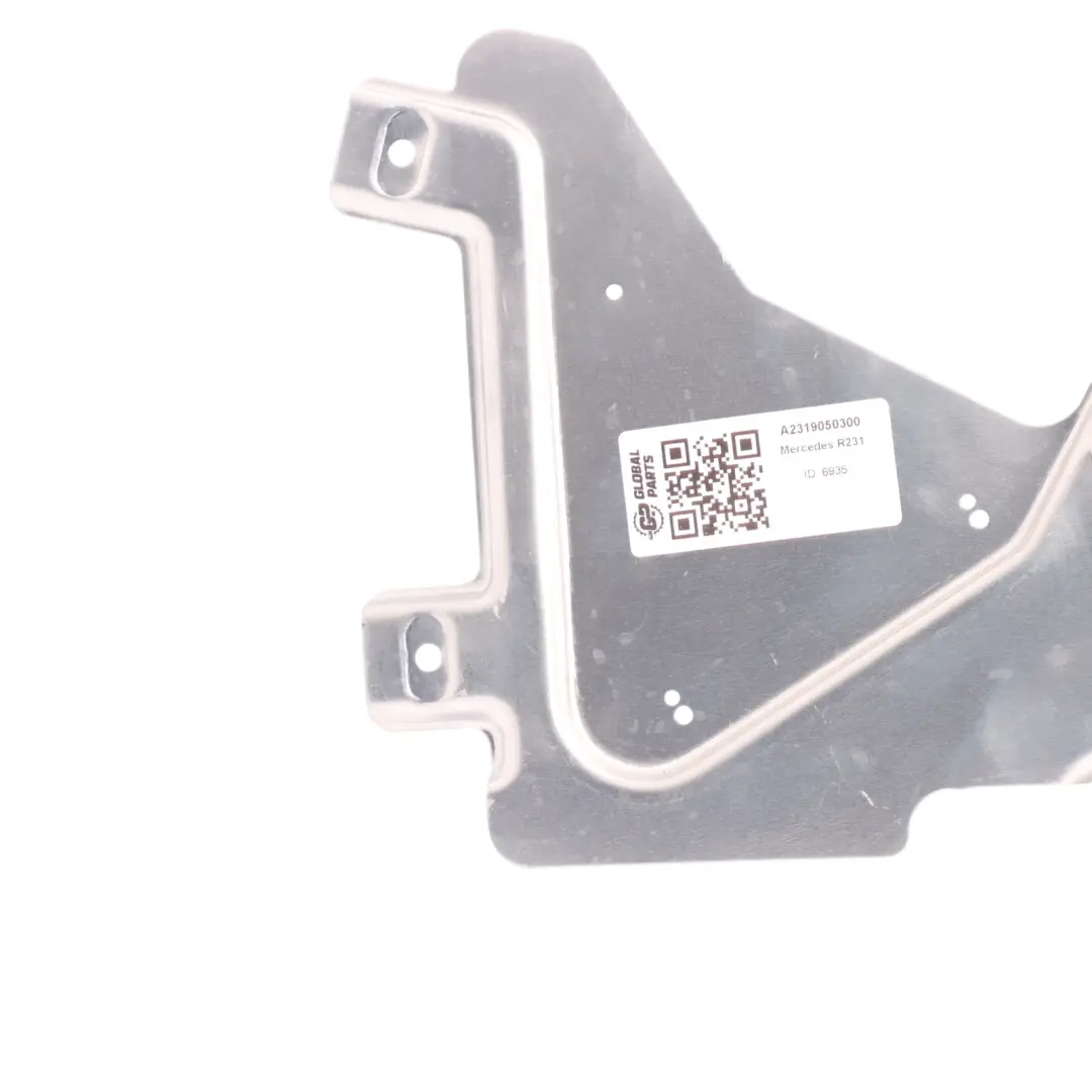 GPS Navigation System Antenna to Mercedes R231 with Part number A2319050300 Mercedes R231 GPS Navigation System Antenna - SKU A2319050300 - Part number A2319050300