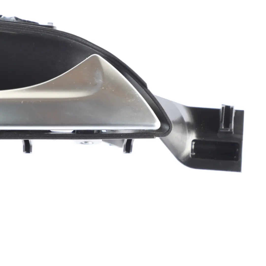 Maniglia Porta Interna Anteriore Posteriore Destra per Mercedes X156 con numero di parte A2467600061 Mercedes X156 Maniglia Porta Interna Anteriore Posteriore Destra - SKU A2467600061 - Numero di parte A2467600061