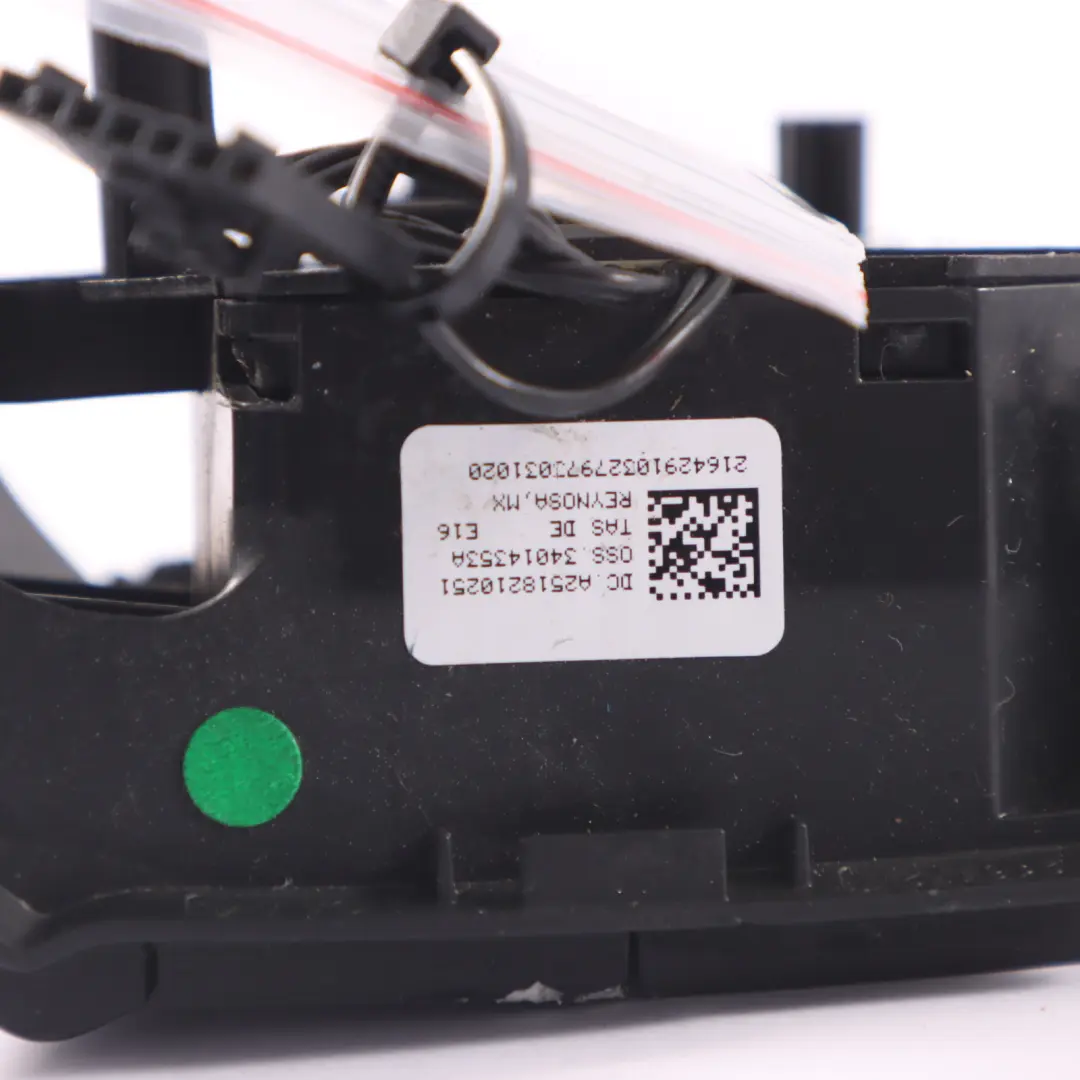 Botón Interruptor Izquierdo Negro Multifunción para Mercedes W251 Volante con número de pieza A2518210251 Mercedes W251 Volante Botón Interruptor Izquierdo Negro Multifunción - SKU A2518210251-1 - Número de pieza A2518210251