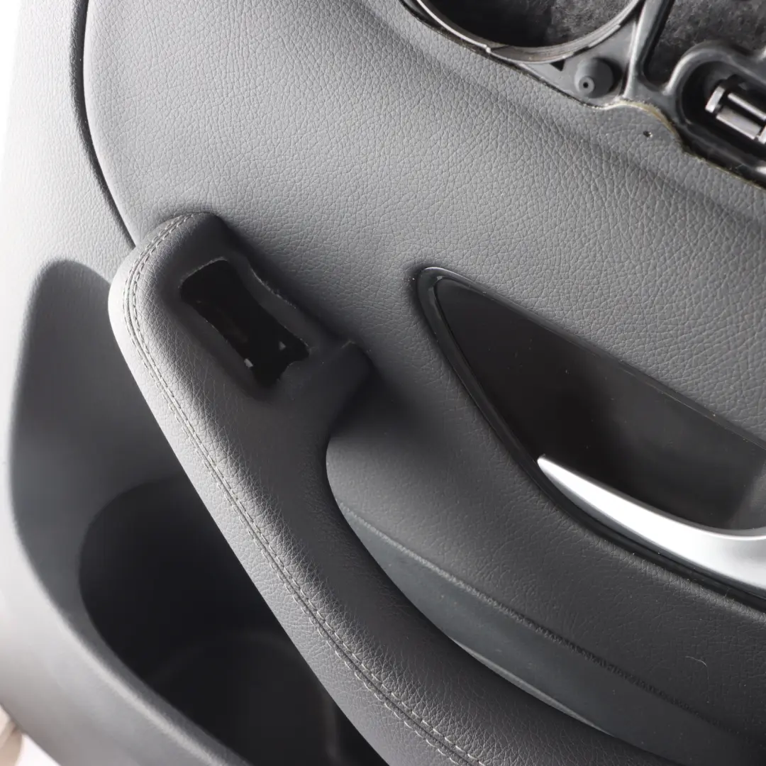 Boczek Drzwi Osłona Drzwi Prawy Tył AMG do Mercedes GLC C253 o numerze A2537301603 Mercedes GLC C253 Boczek Drzwi Osłona Drzwi Prawy Tył AMG - SKU A2537301603-1 - Numer Części A2537301603