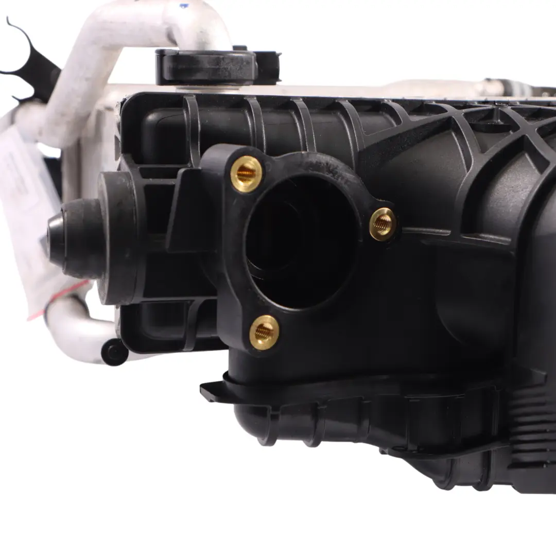 A45 AMG Air Suralimentation Pour Échangeur Essence pour Mercedes V177 à propos du numéro de pièce A2600906600 Mercedes V177 A45 AMG Air Suralimentation Pour Échangeur Essence - SKU A2600906600 - Numéro de pièce A2600906600