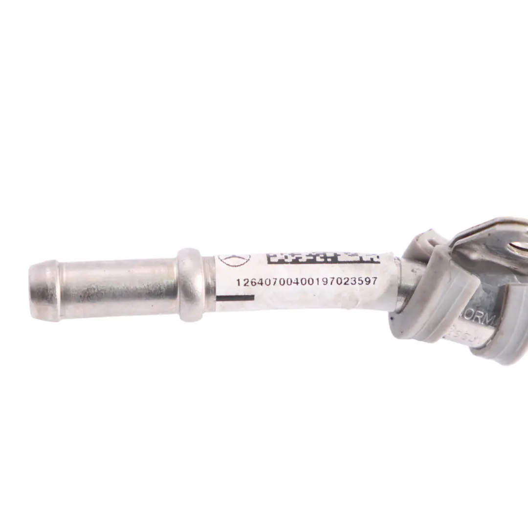 M264 Gasolina Tubo De Presión De Aceite Línea Manguera para Mercedes W205 con número de pieza A2640700400 Mercedes W205 M264 Gasolina Tubo De Presión De Aceite Línea Manguera - SKU A2640700400 - Número de pieza A2640700400