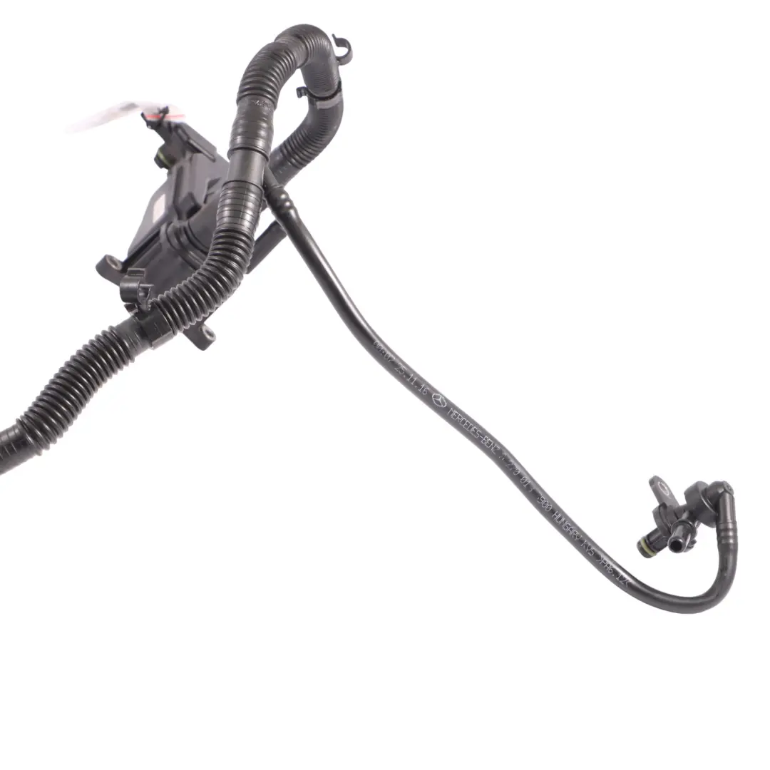 M270 Tuyau Conduite Séparateur D'Huile Moteur Essence pour Mercedes W176 à propos du numéro de pièce A2700104203 Mercedes W176 M270 Tuyau Conduite Séparateur D'Huile Moteur Essence - SKU A2700104203 - Numéro de pièce A2700104203