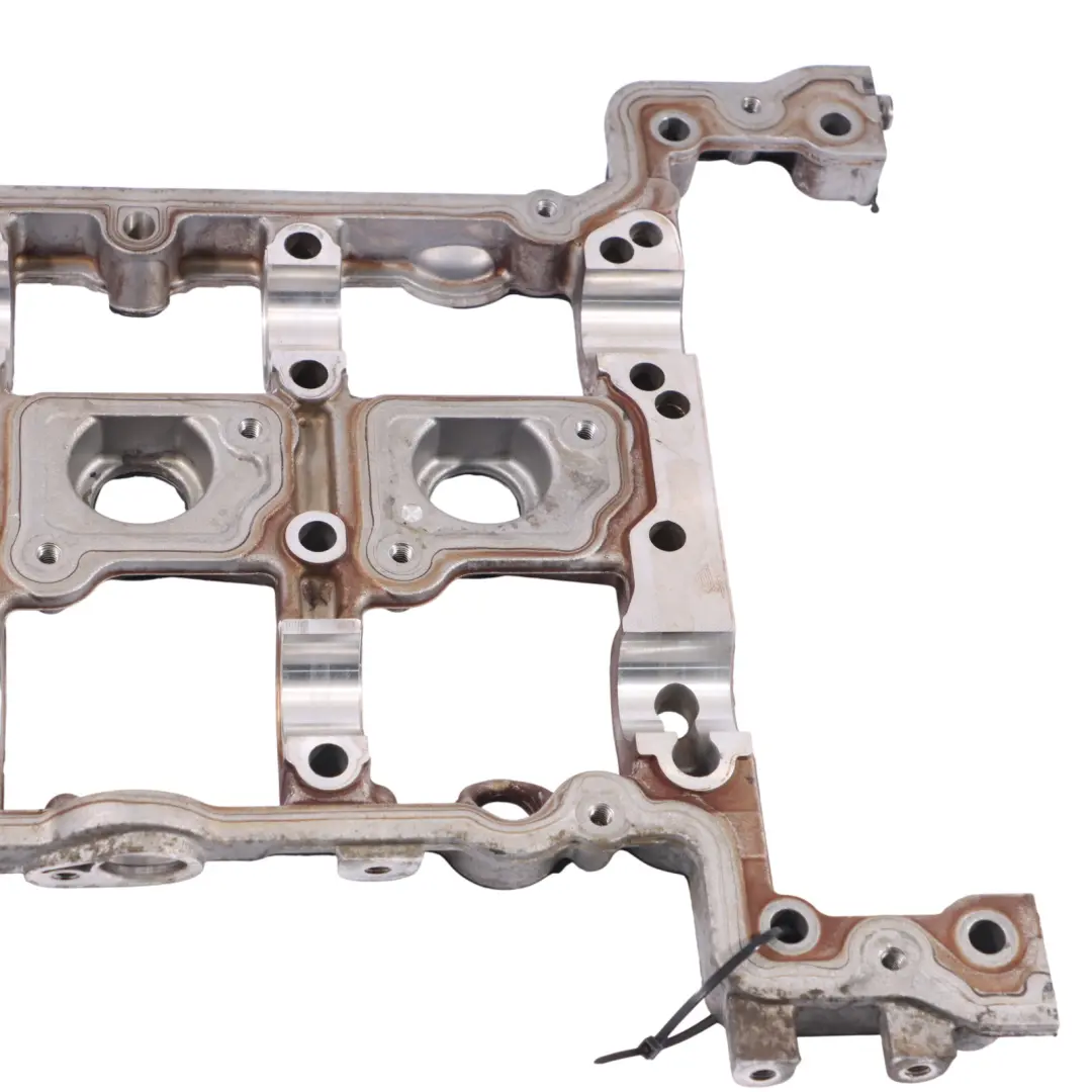 Camshaft Housing M271 Camshaft Bearing Carrier to Mercedes SLK R171 with Part number A2710501202 Mercedes SLK R171 Camshaft Housing M271 Camshaft Bearing Carrier - SKU A2710501202 - Part number A2710501202