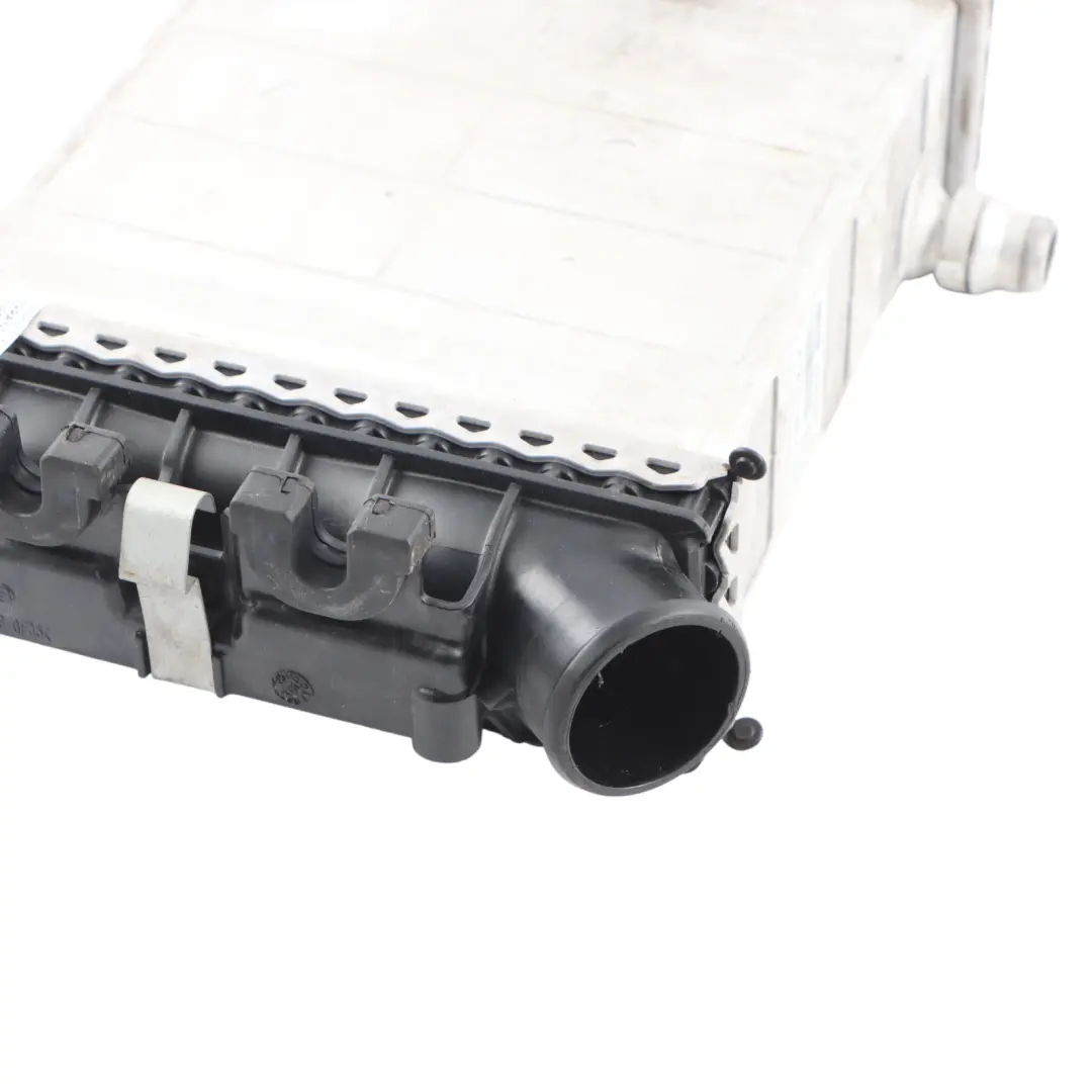 Chłodnica Powietrza Intercooler do Mercedes A207 o numerze A2760900214 Mercedes A207 Chłodnica Powietrza Intercooler - SKU A2760900214 - Numer Części A2760900214