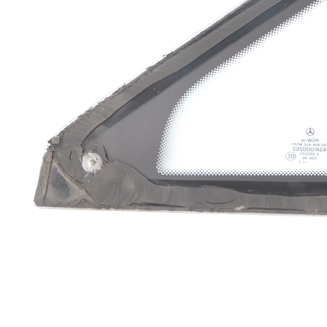 Festverglasung Seitenscheibe Vorne Rechts AS2 für Mercedes W639 Glas mit Teilenummer A6396736405 Mercedes W639 Glas Festverglasung Seitenscheibe Vorne Rechts AS2 - SKU A6396736405-1 - Teilenummer A6396736405