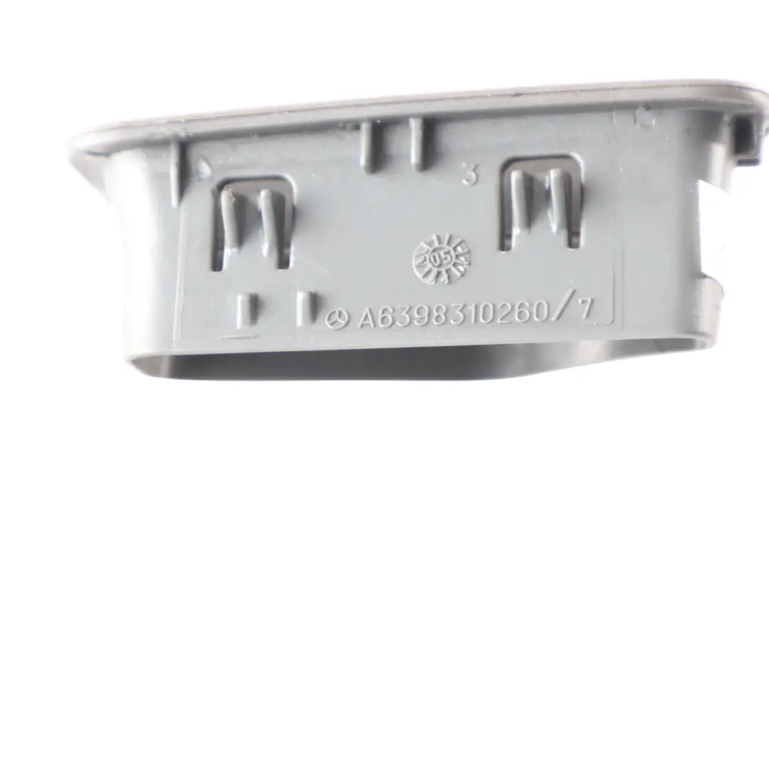 Boquilla Ventilación Aire Lateral Izquierda Superior para Mercedes W639 con número de pieza A6398310260 Mercedes W639 Boquilla Ventilación Aire Lateral Izquierda Superior - SKU A6398310260 - Número de pieza A6398310260