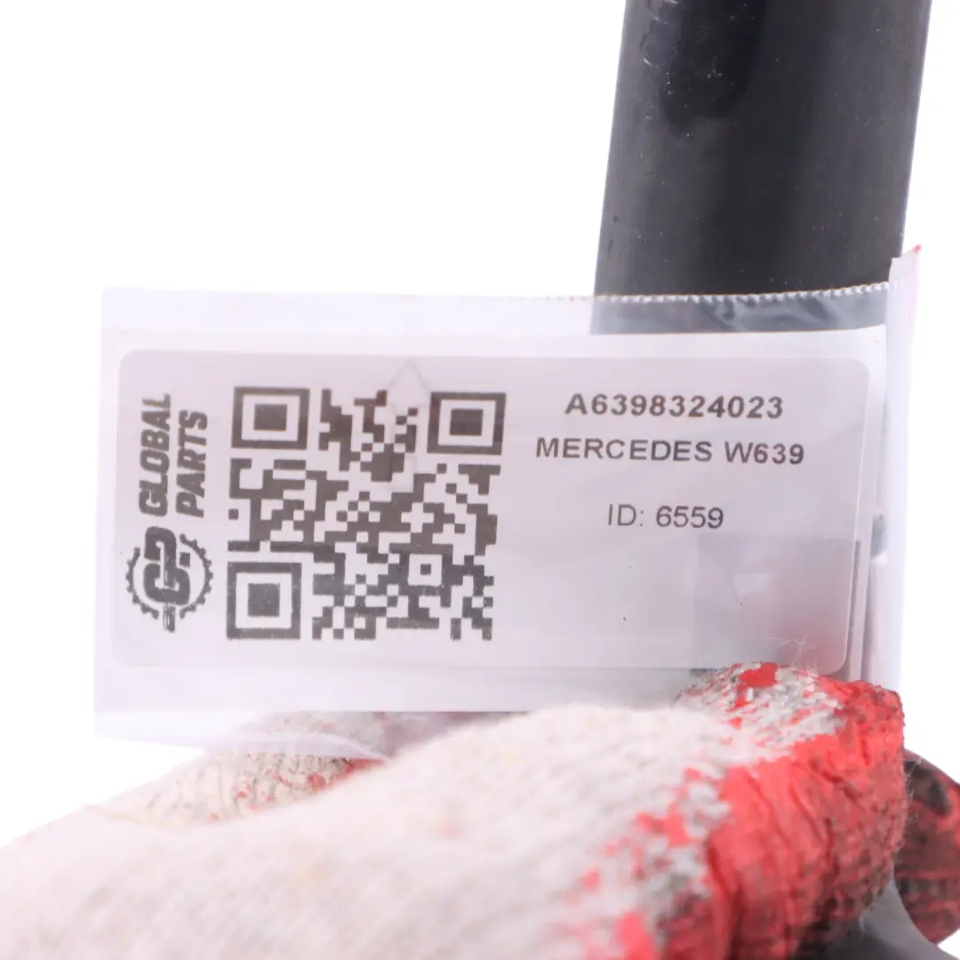 Tuyau de refroidissement l'eau Ligne 6398324023 pour Mercedes Vito W639 Diesel à propos du numéro de pièce A6398324023 Mercedes Vito W639 Diesel Tuyau de refroidissement l'eau Ligne 6398324023 - SKU A6398324023 - Numéro de pièce A6398324023