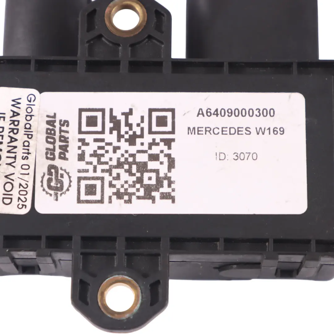 Relè candelette Unità di controllo preriscaldamento per Mercedes W169 con numero di parte A6409000300 Mercedes W169 Relè candelette Unità di controllo preriscaldamento - SKU A6409000300 - Numero di parte A6409000300