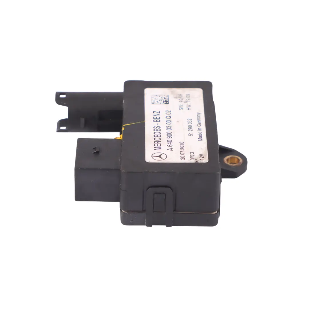 Mercedes W169 Glow Plug Relay Preheating Control Unit - SKU A6409000300 - Part number A6409000300