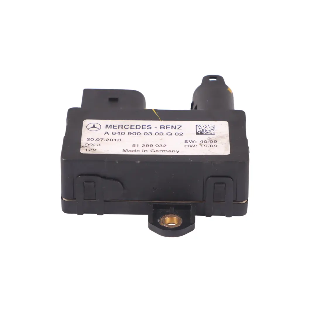 Mercedes W169 Glow Plug Relay Preheating Control Unit - SKU A6409000300 - Part number A6409000300