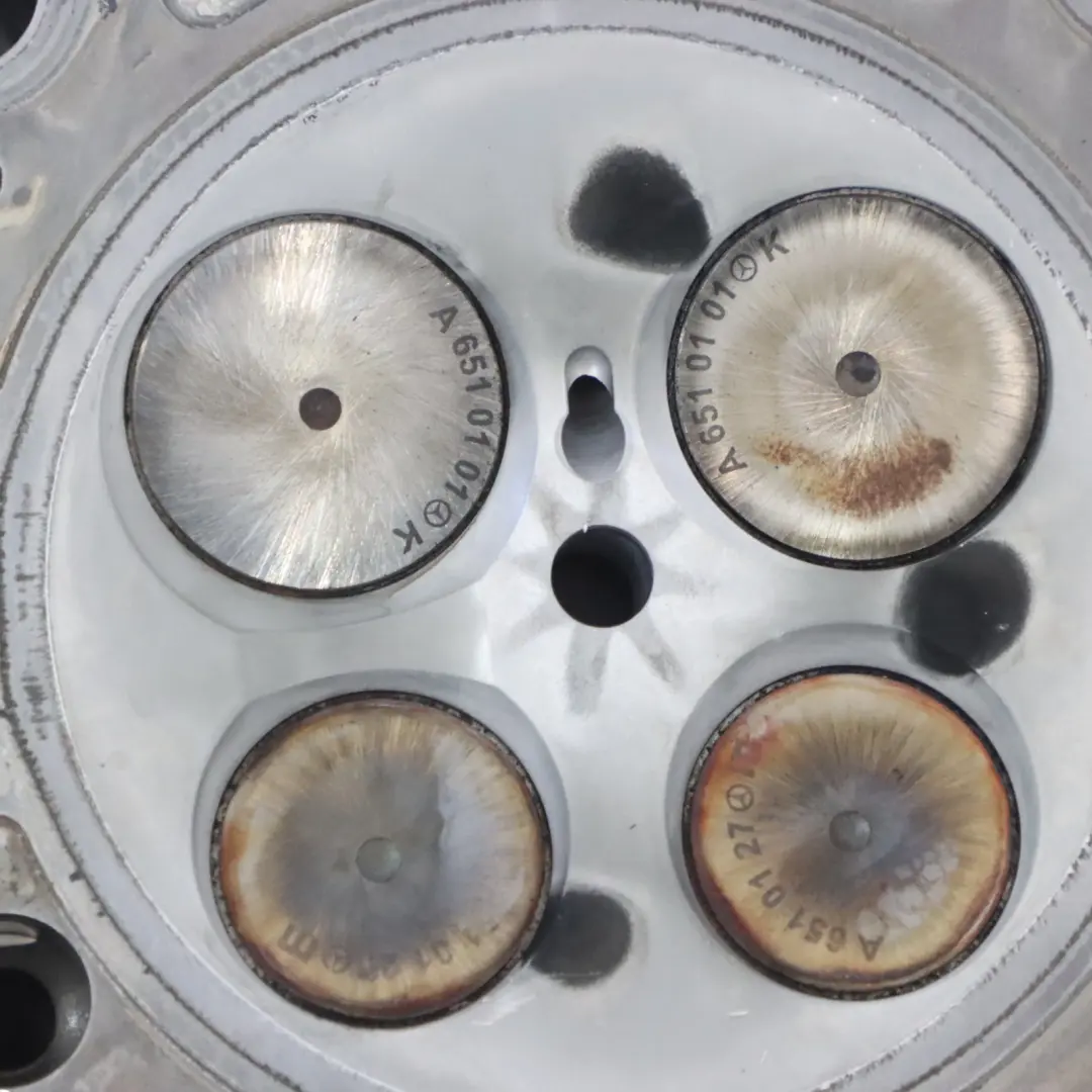 OM651 Motor Zylinder Kopf für Mercedes W204 W205 C207 W212 C218 Diesel mit Teilenummer A6510108418 Mercedes W204 W205 C207 W212 C218 Diesel OM651 Motor Zylinder Kopf - SKU A6510108418 - Teilenummer A6510108418