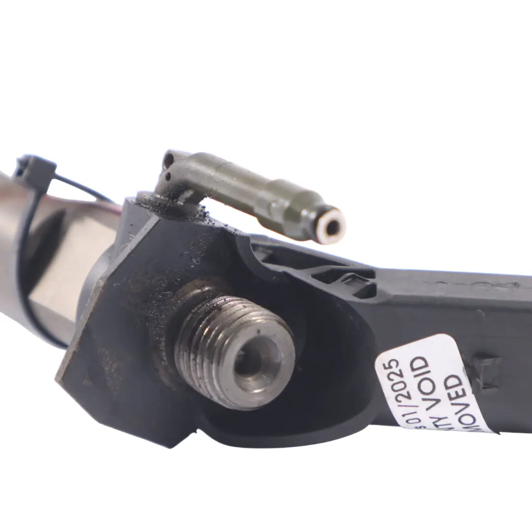 OM651 Fuel Injector to Mercedes W176 W204 W212 W246 Diesel Engine with Part number A6510702987 Mercedes W176 W204 W212 W246 Diesel Engine OM651 Fuel Injector - SKU A6510702987 - Part number A6510702987