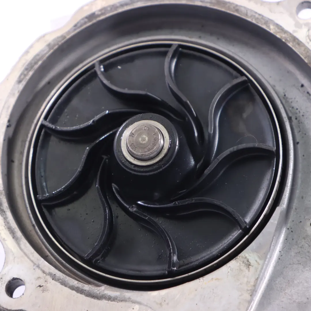 Pompa Di Circolazione Dell'Acqua Di Raffreddamento per Mercedes W906 con numero di parte A6512001602 Mercedes W906 Pompa Di Circolazione Dell'Acqua Di Raffreddamento - SKU A6512001602 - Numero di parte A6512001602